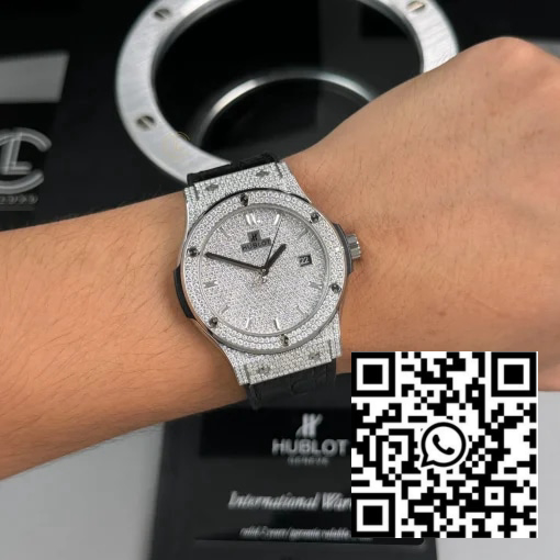Hublot Classic Fusion Full Diamonds Moissanite Pave 42mm – VIP Version