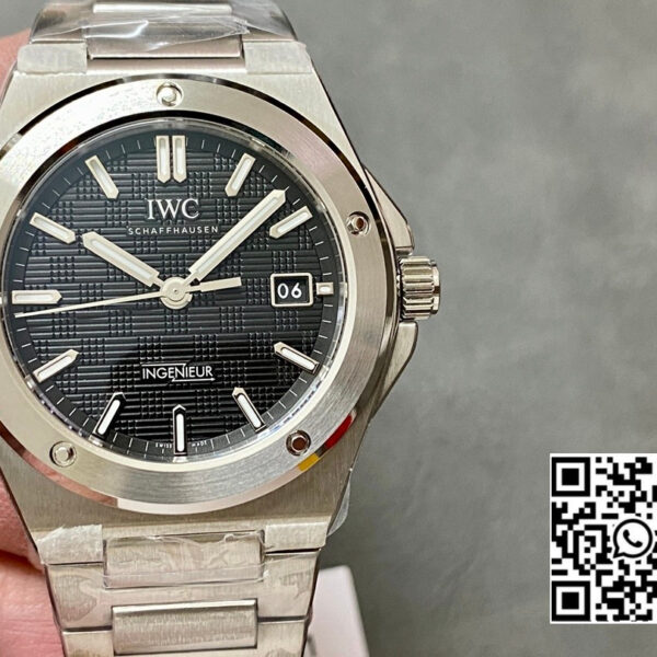 IWC Ingenuier 40mm V7 Factory 1:1 Best Edition Black Dial