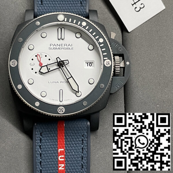 Panerai Submersible PAM 1543 QuarantaQuattro Luna Rossa 1:1 Best Clone VS Factory
